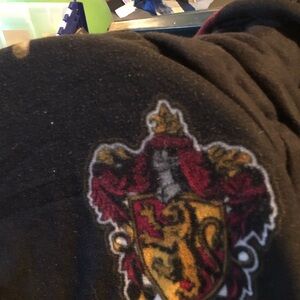 Black Hogwarts blanket